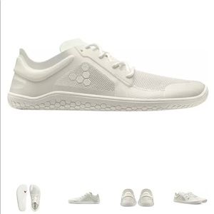 Womens Vivo Barefoot size 38